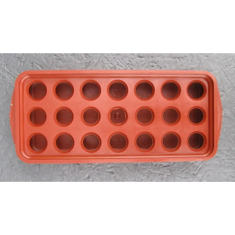 Лоток для вирощування цибулі пластиковий (37 16 6 см, 2.2 літра).