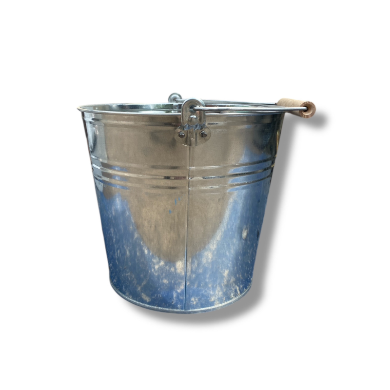 Відро оцинковане 10л двошовне з дерев'яною ручкою Відро оцинковане 10л двошовне з дерев'яною ручкою